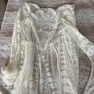 Cupshe Elegant Sheer Lace Cover-Up